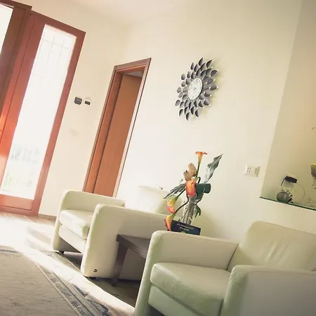 فندق مبيت وإفطار Miramurgia غرافينا إن بوليا