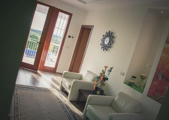 Miramurgia Bed & Breakfast 4*